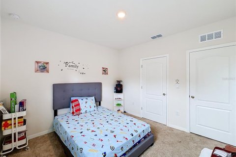 House in Davenport, Florida 5 bedrooms, 234.3 sq.m. № 2345217 - photo 23