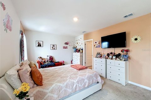 House in Davenport, Florida 5 bedrooms, 234.3 sq.m. № 2345217 - photo 24