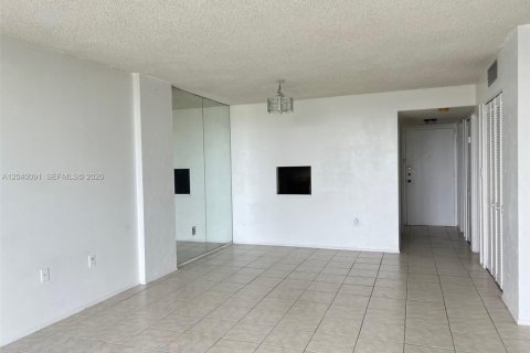 Studio in the Condo in North Miami, Florida  № 2086606 - photo 9