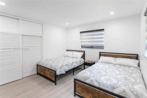 Villa ou maison à louer à Hollywood, Floride: 3 chambres, 127.37 m2 № 2297957 - photo 15