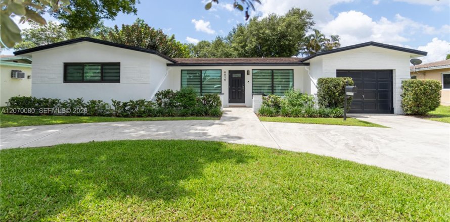 Villa ou maison à Hollywood, Floride 3 chambres, 127.37 m2 № 2297957