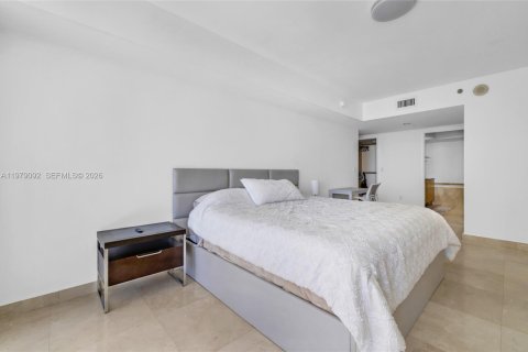 Condominio en alquiler en Hallandale Beach, Florida, 2 dormitorios, 135.45 m2 № 2079305 - foto 26