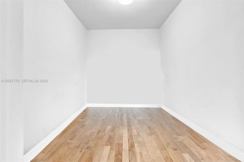 Copropriété à louer à Miami, Floride: 2 chambres, 130.06 m2 № 2400666 - photo 14