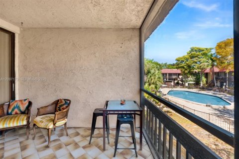 Copropriété à louer à Miami, Floride: 2 chambres, 130.06 m2 № 2400666 - photo 9