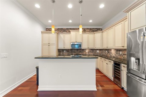 Touwnhouse à vendre à Orlando, Floride: 3 chambres, 247.77 m2 № 1857766 - photo 11