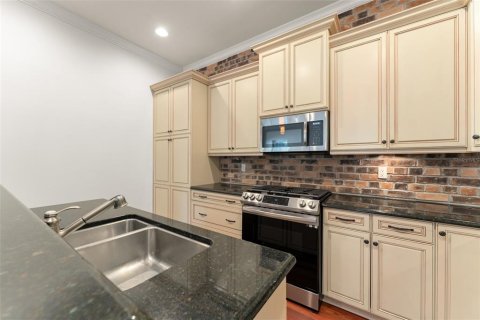 Touwnhouse à vendre à Orlando, Floride: 3 chambres, 247.77 m2 № 1857766 - photo 12