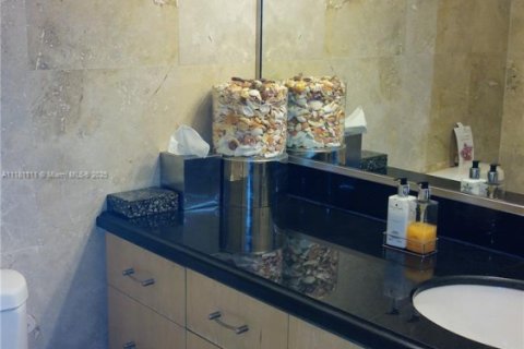 Copropriété à louer à Miami Beach, Floride: 1 chambre, 81.75 m2 № 1694891 - photo 17