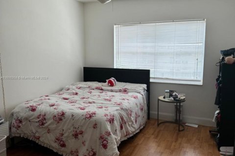 Купить кондоминиум в Санни-Айлс-Бич, Флорида 1 спальня, 64.57м2, № 2037136 - фото 2