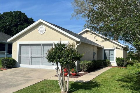 House in Ocala, Florida 2 bedrooms, 98.57 sq.m. № 2337256