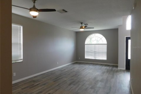 Casa en alquiler en Winter Springs, Florida, 4 dormitorios, 213.86 m2 № 1918507 - foto 6