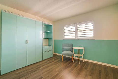 Снять в аренду кондоминиум в Дирфилд-Бич, Флорида 3 комнаты, 92.25м2, № 2181179 - фото 22