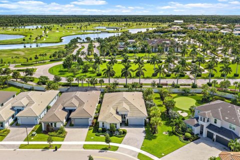 Villa ou maison à vendre à Palm Beach Gardens, Floride: 3 chambres, 267.47 m2 № 2320180 - photo 16
