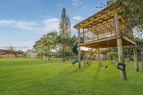 House in Homestead, Florida 4 bedrooms, 198.25 sq.m. № 1946384 - photo 17