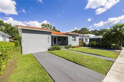 Купить виллу или дом в Майами, Флорида 1 комната, 146.14м2, № 2026238 - фото 4