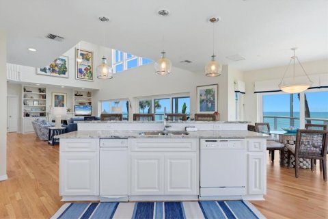 House in Placida, Florida 4 bedrooms, 264.31 sq.m. № 2108088 - photo 19