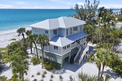 House in Placida, Florida 4 bedrooms, 264.31 sq.m. № 2108088 - photo 7