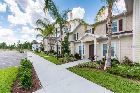 Adosado en venta en Kissimmee, Florida, 3 dormitorios, 120.77 m2 № 1908910 - foto 2