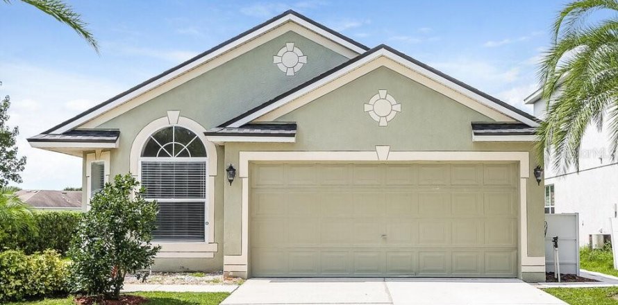 House in Apollo Beach, Florida 3 bedrooms, 141.68 sq.m. № 2393390