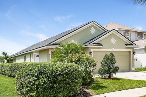 House in Apollo Beach, Florida 3 bedrooms, 141.68 sq.m. № 2393390 - photo 3