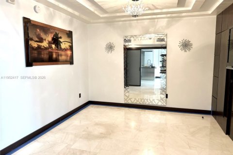 Condominio en venta en Sunny Isles Beach, Florida, 2 dormitorios, 152.73 m2 № 2254928 - foto 14