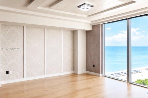 Condominio en venta en Sunny Isles Beach, Florida, 2 dormitorios, 152.73 m2 № 2254928 - foto 19