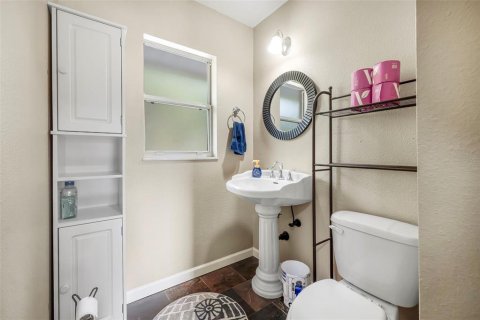 Villa ou maison à vendre à DeLand, Floride: 4 chambres, 232.26 m2 № 1751941 - photo 24