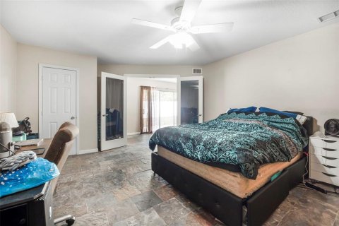 Villa ou maison à vendre à DeLand, Floride: 4 chambres, 232.26 m2 № 1751941 - photo 16