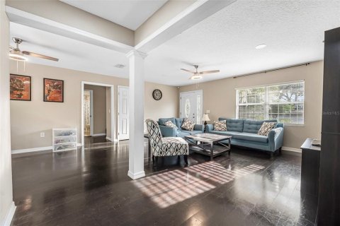 Villa ou maison à vendre à DeLand, Floride: 4 chambres, 232.26 m2 № 1751941 - photo 25