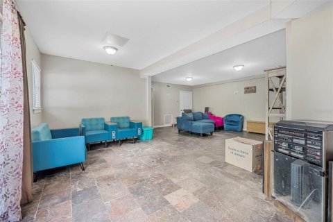 Villa ou maison à vendre à DeLand, Floride: 4 chambres, 232.26 m2 № 1751941 - photo 2