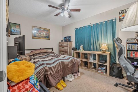 Villa ou maison à vendre à DeLand, Floride: 4 chambres, 232.26 m2 № 1751941 - photo 12