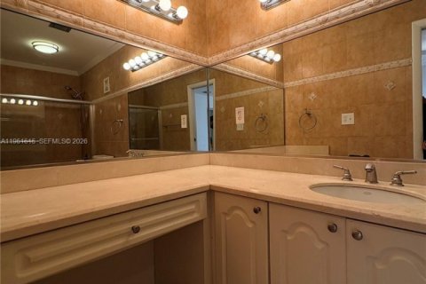 Купить таунхаус в Дорал, Флорида 2 спальни, 148.64м2, № 2024478 - фото 27