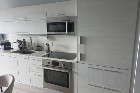 Copropriété à vendre à Miami, Floride: 1 chambre, 67.08 m2 № 2153634 - photo 12