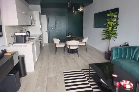 Condo in Miami, Florida, 1 bedroom № 2153634