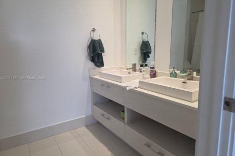 Copropriété à vendre à Miami, Floride: 1 chambre, 67.08 m2 № 2153634 - photo 18