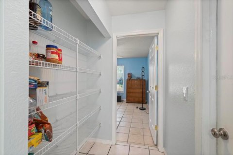 Купить виллу или дом в Норт-Порт, Флорида 7 комнат, 124.3м2, № 1805853 - фото 17