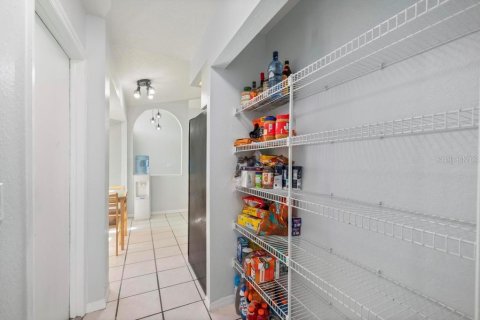 Купить виллу или дом в Норт-Порт, Флорида 7 комнат, 124.3м2, № 1805853 - фото 18