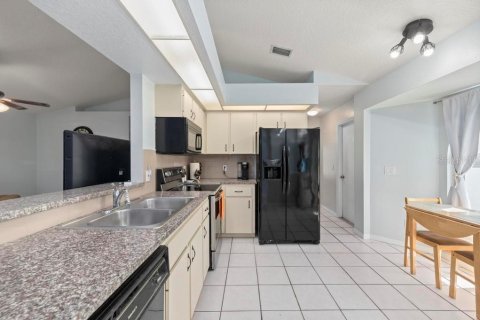 Купить виллу или дом в Норт-Порт, Флорида 7 комнат, 124.3м2, № 1805853 - фото 13