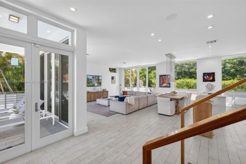 House in Hollywood, Florida 3 bedrooms, 224.82 sq.m. № 1874926 - photo 4
