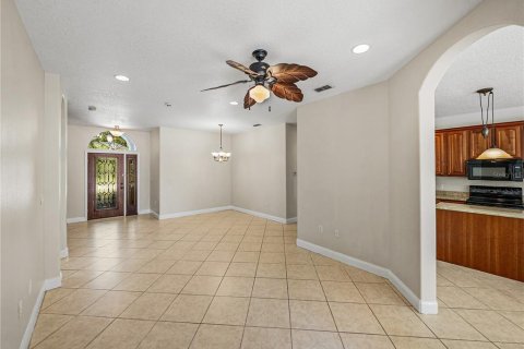 House in Dade City, Florida 4 bedrooms, 203.92 sq.m. № 1899813 - photo 12