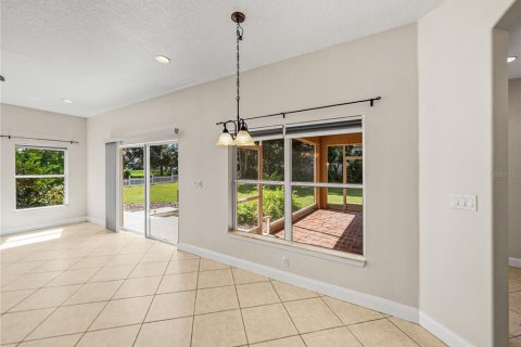 House in Dade City, Florida 4 bedrooms, 203.92 sq.m. № 1899813 - photo 22