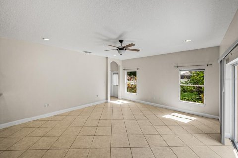 House in Dade City, Florida 4 bedrooms, 203.92 sq.m. № 1899813 - photo 20