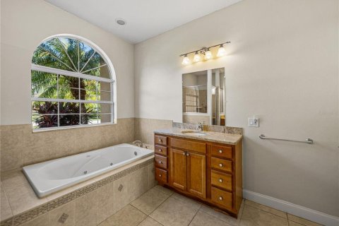 House in Dade City, Florida 4 bedrooms, 203.92 sq.m. № 1899813 - photo 29
