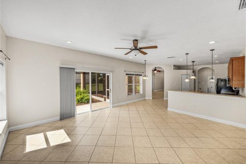 House in Dade City, Florida 4 bedrooms, 203.92 sq.m. № 1899813 - photo 18