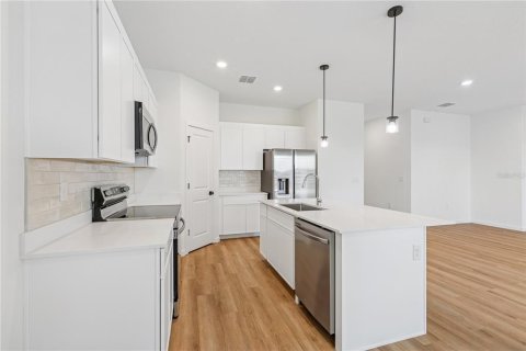Casa en venta en Palm Coast, Florida, 3 dormitorios, 161.84 m2 № 2157747 - foto 9
