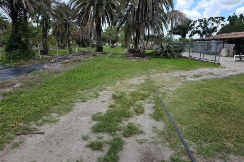 Commercial property in Ruskin, Florida 350.8 sq.m. № 2214002 - photo 18
