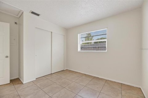 Immobilier commercial à vendre à Largo, Floride: 6 chambres, 225.75 m2 № 2313405 - photo 17