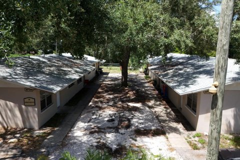 Immobilier commercial à vendre à Largo, Floride: 6 chambres, 225.75 m2 № 2313405 - photo 4
