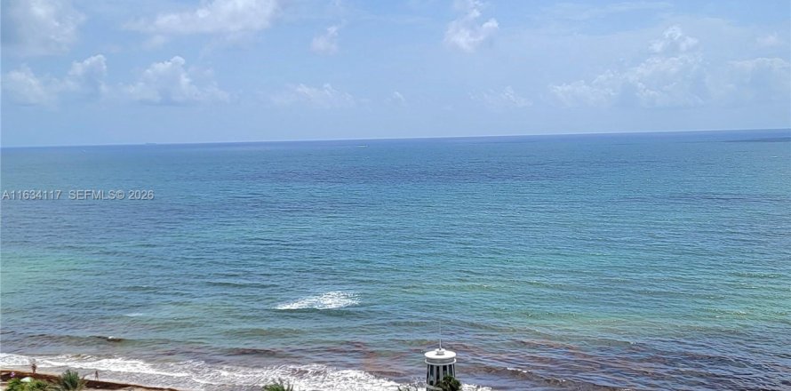 Condo à Hollywood, Floride, 2 chambres № 2242762