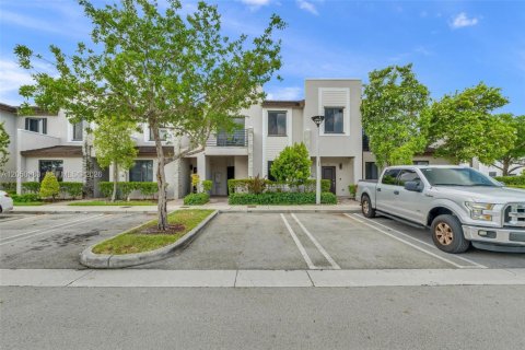 Casa en Miami, Florida 3 dormitorios, 154.4 m2 № 2252538