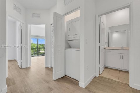 Casa en venta en Miami, Florida, 3 dormitorios, 154.4 m2 № 2252538 - foto 19